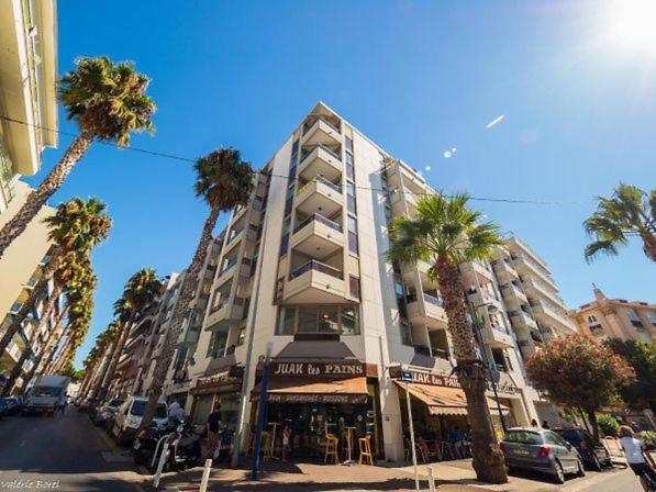 Апартаменты Centre Juan Les Pins Экстерьер фото